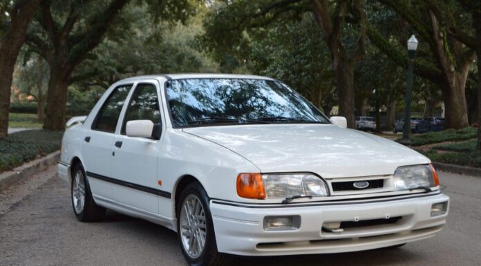Несподіваний громовержець: Ford Sierra Cosworth 1989-секретна зброя для денного життя