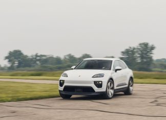 Porsche Macan Electric 2025: електричний звір, гідний герба