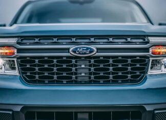 Електромобіль Ford вартістю 30 000 доларів може заощадити американцям тисячі доларів на обслуговуванні. І вони повинні це знати