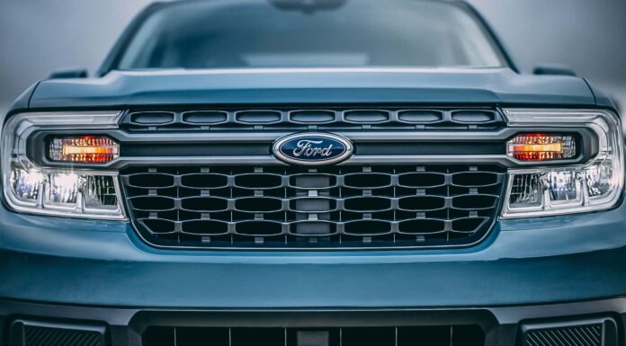 Електромобіль Ford вартістю 30 000 доларів може заощадити американцям тисячі доларів на обслуговуванні. І вони повинні це знати