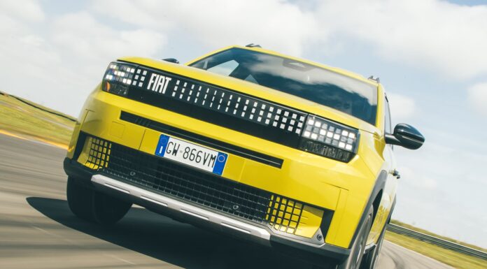 Fiat Grande Panda надійде в продаж в листопаді за ціною від 18 тисяч фунтів стерлінгів