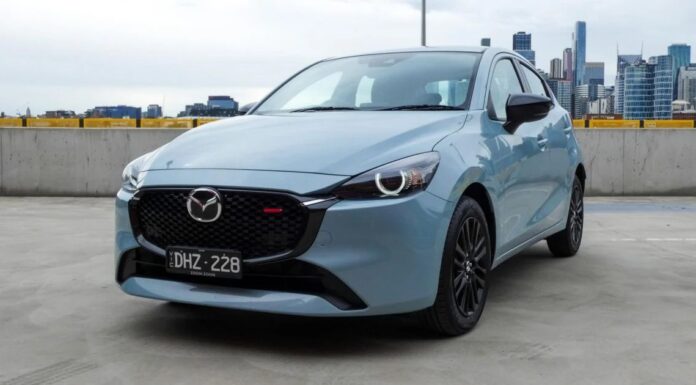 2026 Mazda 2 огляд