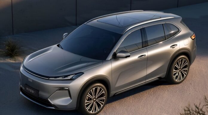 Geely Galaxy Starship 7 (2026): збільшений запас ходу та вдосконалені технології