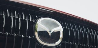Mazda починає тестування свого першого спеціального електромобіля, яке заплановане на 2027 рік.
