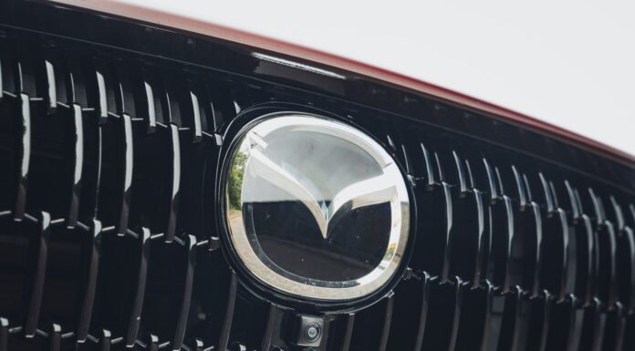 Mazda начинает тестирование своего первого индивидуального электромобиля, запланированного на 2027 год.