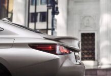 Lexus vede ve spotřebě paliva prémiových vozů: ve srovnání s ES 300h, NX 450h+ a UX