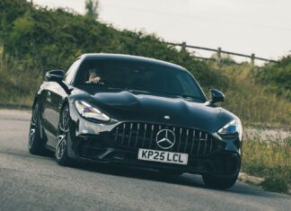 Перевірено: Mercedes-AMG GT 43 2025 року випуску – повний огляд, ціна та характеристики
