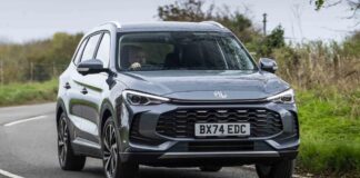 MG rozšíří plug-in hybridní řadu o ZS PHEV v roce 2026