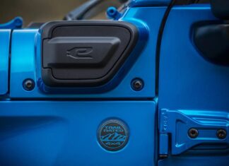 Jeep przeszukuje ponad 320 tysięcy pojazdów hybrydowych ze względu na ryzyko pożaru