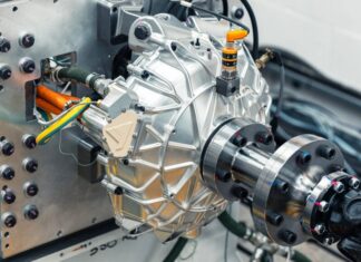 Mercedes-Benz si klade za cíl skoncovat se zadními brzdami díky nové technologii výkonného elektromotoru