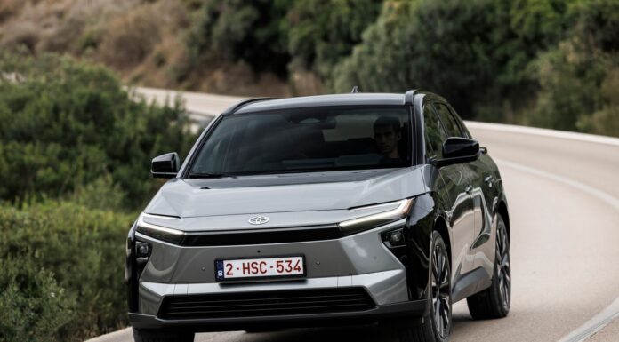 2025 Toyota bZ4X: оновлений електричний кросовер для практичних водіїв