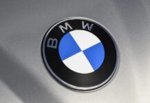 BMW hájí model předplatného, odmítá vylepšení výkonu