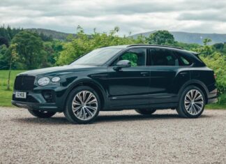 Bentley stahuje z trhu Bentayga Hybrid kvůli riziku požáru
