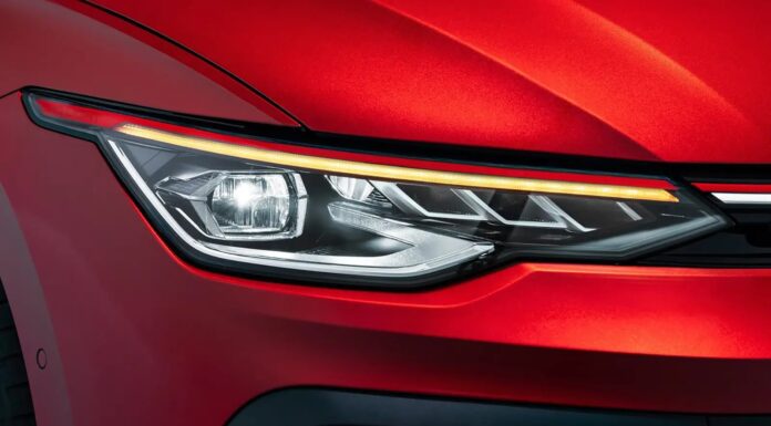 Последние из Аналоговых: 10 Спортивных Автомобилей, Где Чувство Важнее Скорости