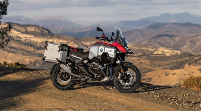 BMW R 1300 GS Adventure: Мотоцикл, Готовий до Експедицій