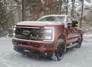 2026 Ford F-250: První dojmy z aktualizovaného SUV s kabinou posádky