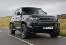 Land Rover Defender OCTA Black: Ein Performance-SUV, der alle Erwartungen übertrifft