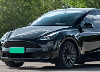 Neúspěch Tesly Model Y v Číně rozpoutal debatu o bezpečnosti elektrických vozidel
