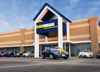 CarMax Didenda karena Penyitaan Kembali Kendaraan Pasukan Secara Ilegal