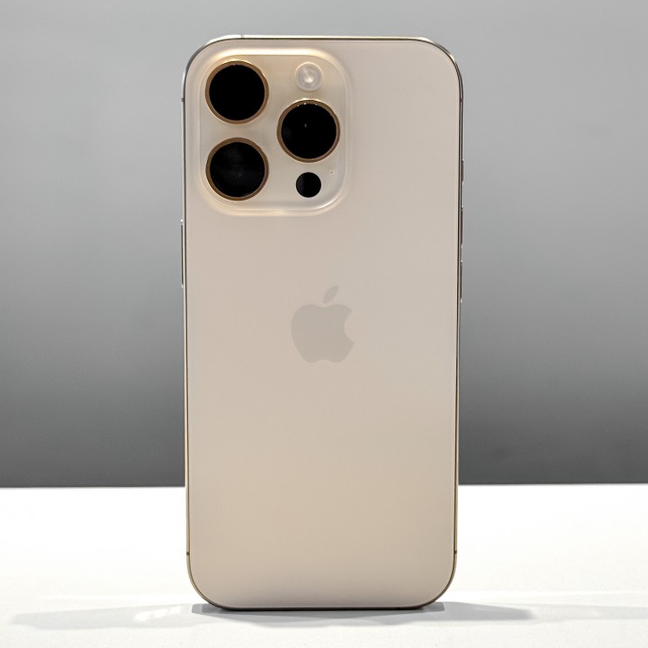 iPhone 16 Pro Desert Titanium б/у