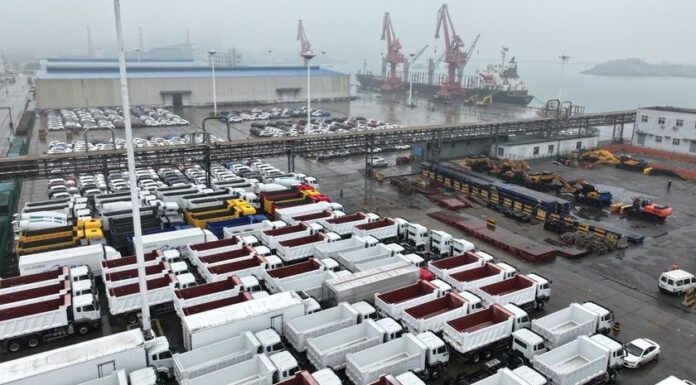 Близькосхідні Конфлікти Порушують Китайський Автоекспорт, Вплив на Глобальні Ланцюги Поставок