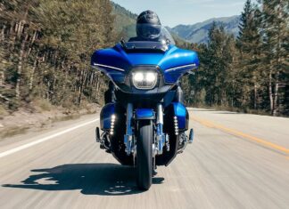 Harley-Davidson CVO Street Glide Limited: Nejlepší americký cestovní motocykl