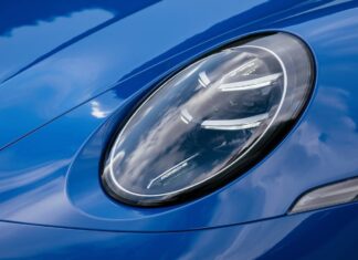 Porsche 911: Živá lekce fyziky v pohybu