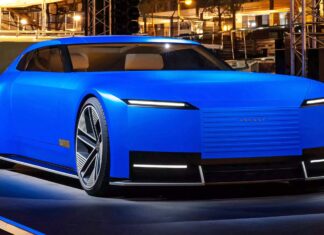 Jaguar uvádí na trh tři modely, aby se zaměřil na prémiová elektrická vozidla