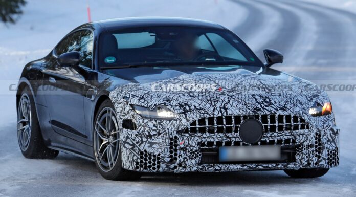 Mercedes-AMG GT Coupe Отримає Значний Редизайн у Наступному Модельному Року