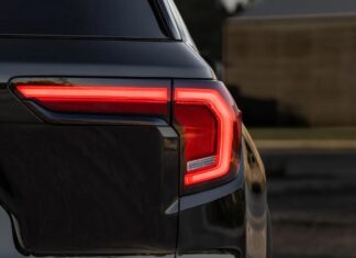 GMC Terrain против Toyota RAV4: Почему недооцененный внедорожник заслуживает внимания