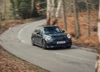 Mini Cooper S: Překvapivě praktický vůz s vysokým výkonem