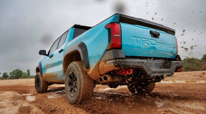 Toyota Tacoma Доминирует на Рынке Пикапов Среднего Класса в 2026 Году