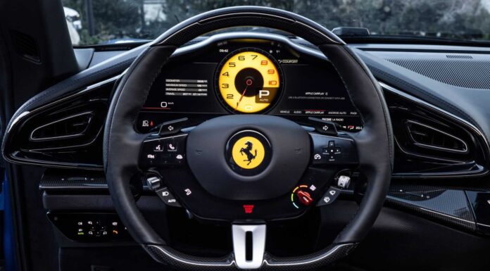 Ferrari Зізналася, що сенсорні кнопки були мірою економії