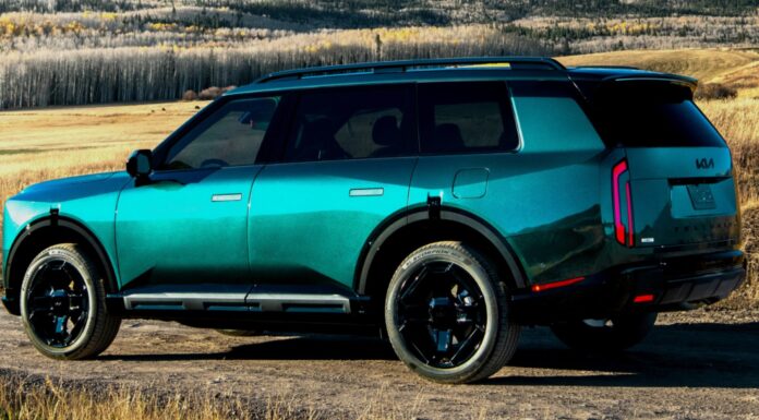 Kia оголошує першу кампанію для Telluride 2027 року і K4 2026 року через дефект ременів безпеки