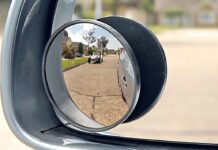 Pochopení a vyhýbání se slepým úhlům auta