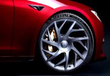 Tesla ukládá pokutu 50 000 dolarů za zákaz dalšího prodeje omezených modelů