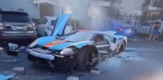 Аварія Ford GT вартістю $2,5 млн у Каліфорнії: високі ставки та раптовий удар