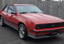 Ностальгія на колесах: бездоганний Chevrolet Cavalier Z24 1986 виставлений на аукціон