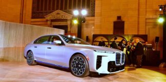 Нова BMW 7 серії: високотехнологічний поворот до «розумної» розкоші