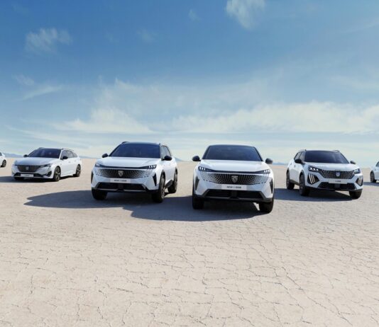 Peugeot обрушує ціни у Великій Британії: знижки до 10 000 фунтів