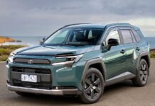Toyota prudce omezuje výrobní plány