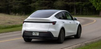 Tesla срезает жир: 2024 Model Y подверглась жестокому снижению цены