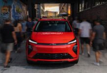 Chevrolet Bolt 2026 года стал лучшим доступным электромобилем года