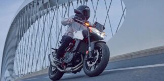 The 2026 Honda CB750 E-Clutch Hornet: Daily Riding Done Right