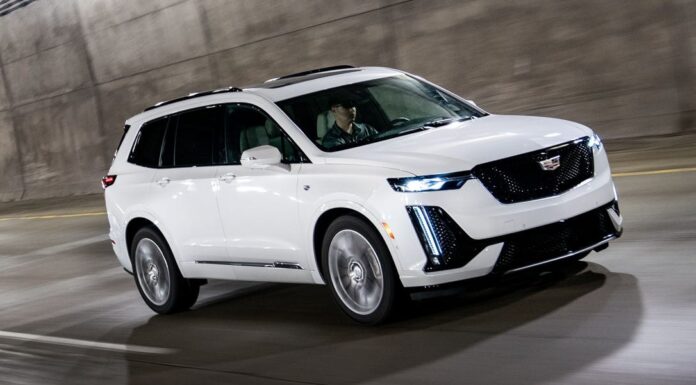 Підтверджено: бензиновий Cadillac XT6 повернеться у 2027 році після спаду продажів електромобілів