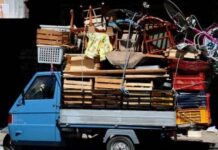 Come trovare e utilizzare il GAWR del tuo veicolo per un traino e un carico più sicuri
