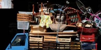 Come trovare e utilizzare il GAWR del tuo veicolo per un traino e un carico più sicuri