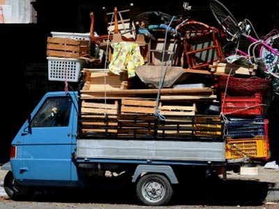Як знайти та використовувати GAWR вашого автомобіля для безпечного буксирування та завантаження