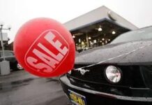 Як скористатися спадом продажів Toyota, щоб отримати вигіднішу угоду