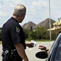 How to act during a traffic stop: rights, safety and what not to say